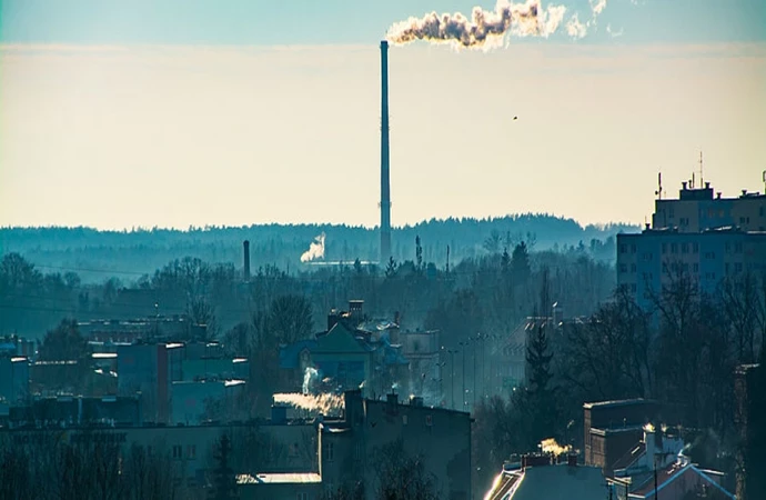 {Miasto planuje zakup trzydziestu czujników, które pozwolą kontrolować stan powietrza na olsztyńskich osiedlach.}